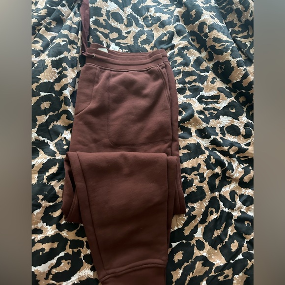 Banana Republic Factory - Picture 2 of 3